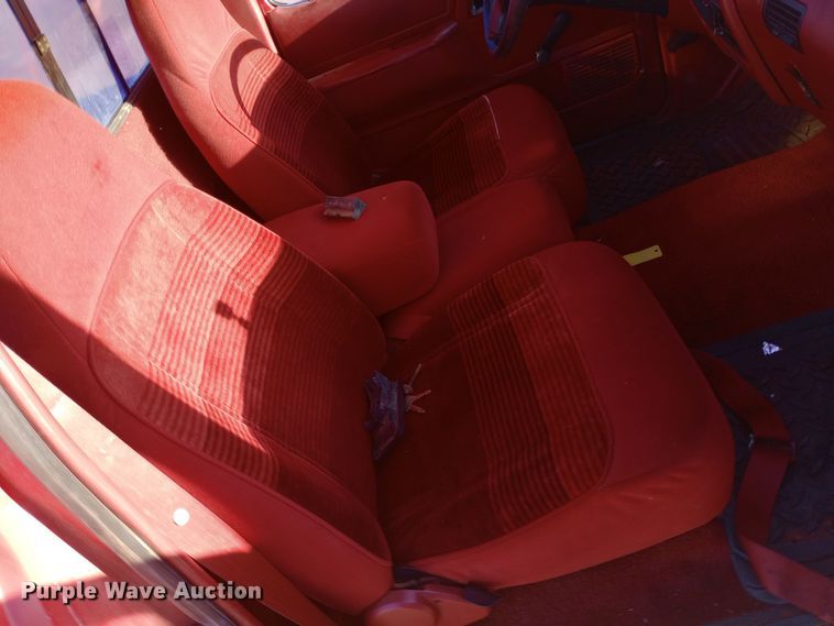 image for item DW0821 1992 Ford Ranger pickup truck