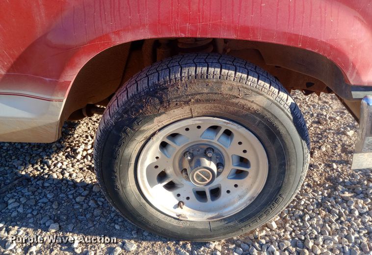 image for item DW0821 1992 Ford Ranger pickup truck