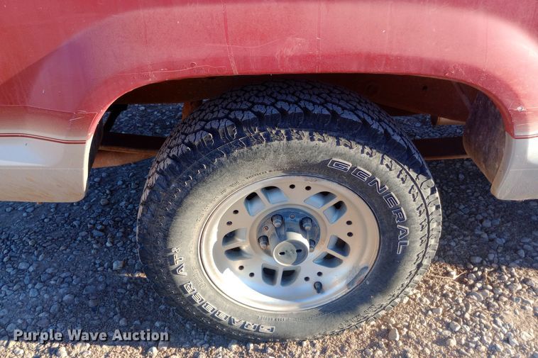 image for item DW0821 1992 Ford Ranger pickup truck