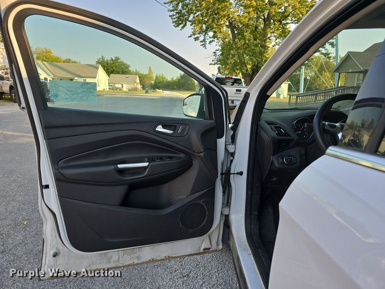 image for item DW3798 2014 Ford Escape SUV