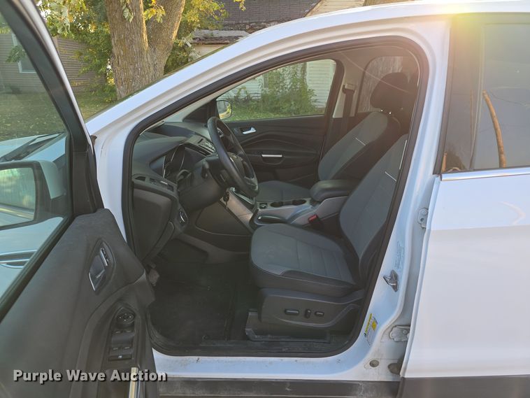 image for item DW3798 2014 Ford Escape SUV