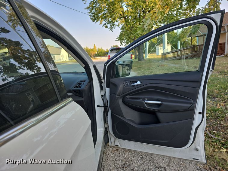 image for item DW3798 2014 Ford Escape SUV