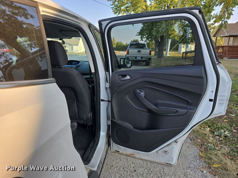 image for item DW3798 2014 Ford Escape SUV