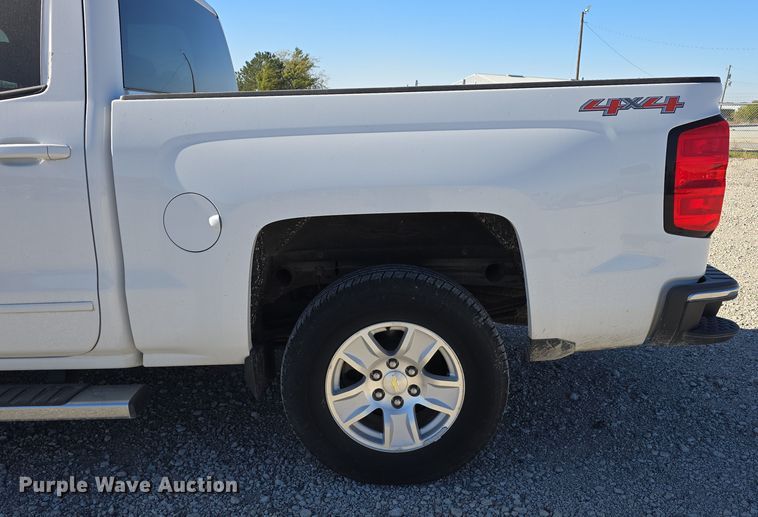 image for item DW3816 2015 Chevrolet Silverado 1500 Crew Cab pickup truck