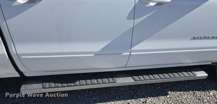 image for item DW3816 2015 Chevrolet Silverado 1500 Crew Cab pickup truck