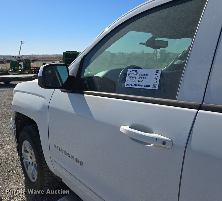 image for item DW3816 2015 Chevrolet Silverado 1500 Crew Cab pickup truck