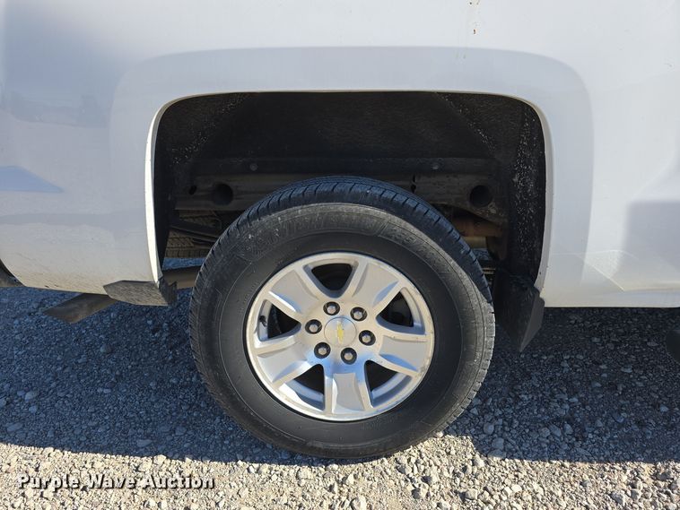 image for item DW3816 2015 Chevrolet Silverado 1500 Crew Cab pickup truck