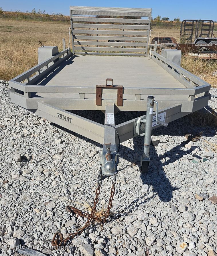 image for item DW3817 2019 Aluma 7814ST utility trailer