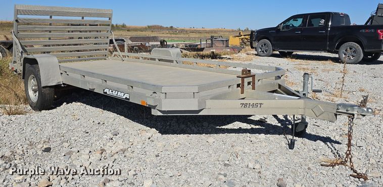 image for item DW3817 2019 Aluma 7814ST utility trailer
