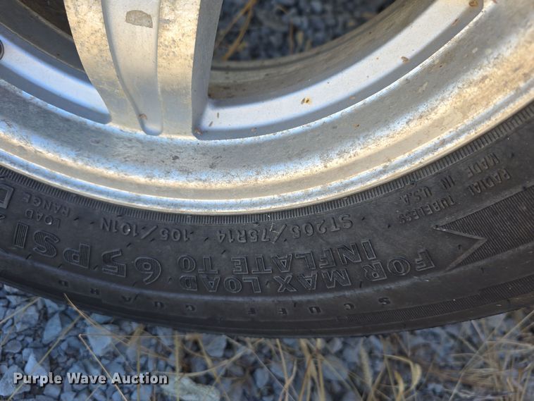 image for item DW3817 2019 Aluma 7814ST utility trailer