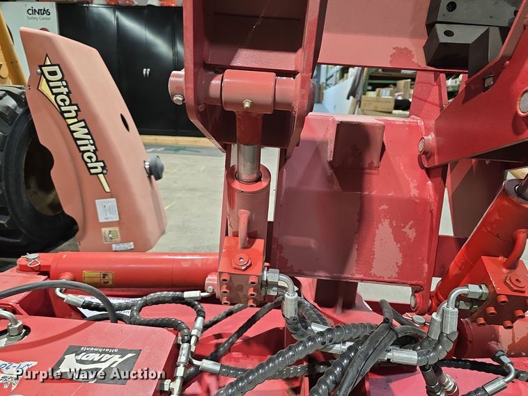 image for item DW3843 Handy Attachments HSRC12 skid steer pole clamp