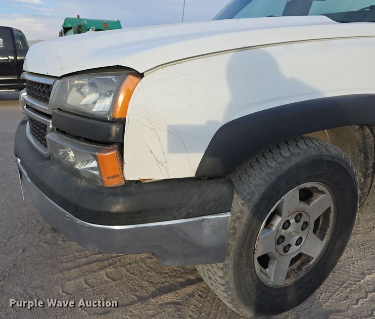 image for item DW3847 2007 Chevrolet Silverado 1500 pickup truck