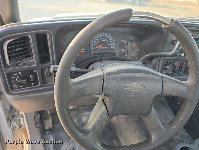 image for item DW3847 2007 Chevrolet Silverado 1500 pickup truck