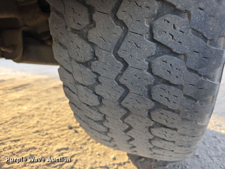 image for item DW3847 2007 Chevrolet Silverado 1500 pickup truck