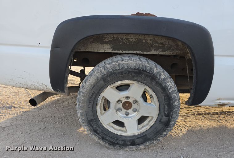 image for item DW3847 2007 Chevrolet Silverado 1500 pickup truck