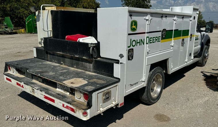 image for item DX1323 2010 Ford F550 utility / service truck