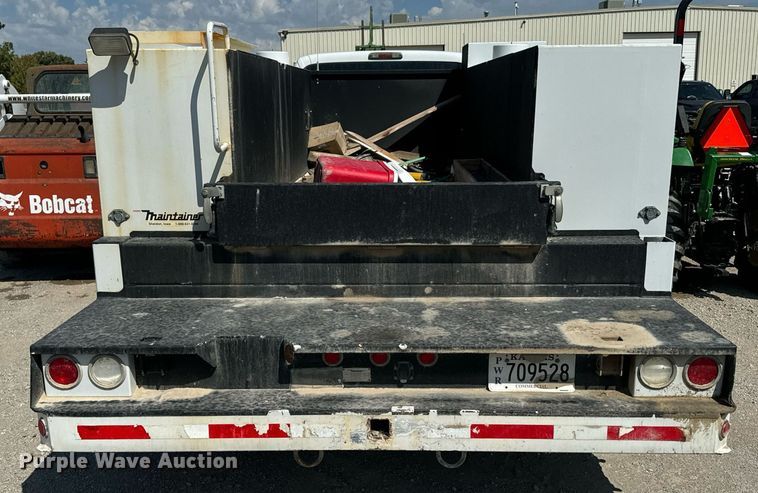 image for item DX1323 2010 Ford F550 utility / service truck