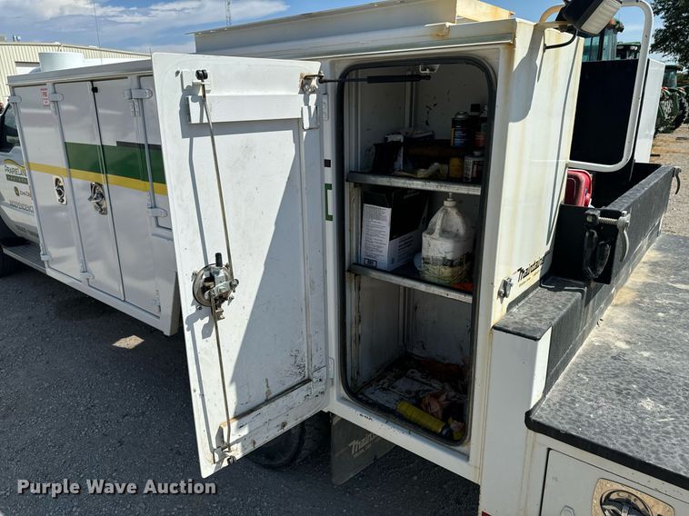 image for item DX1323 2010 Ford F550 utility / service truck