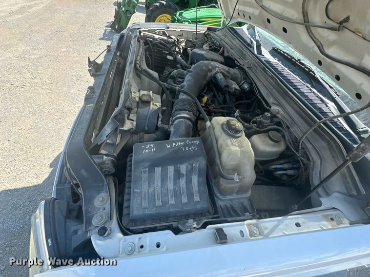 image for item DX1323 2010 Ford F550 utility / service truck