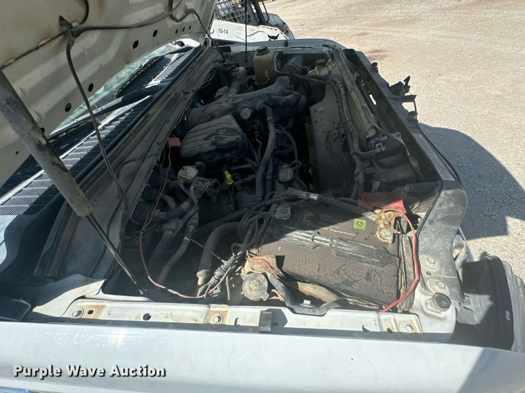 image for item DX1323 2010 Ford F550 utility / service truck