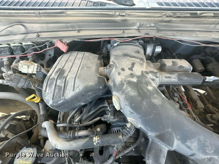 image for item DX1323 2010 Ford F550 utility / service truck