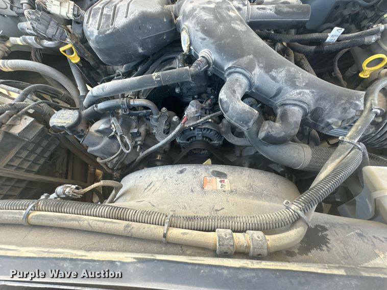 image for item DX1323 2010 Ford F550 utility / service truck