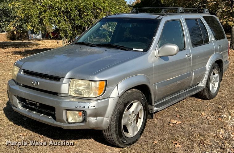 image for item DX1449 2003 Infiniti QX4 SUV