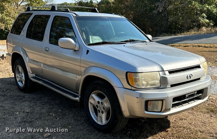 image for item DX1449 2003 Infiniti QX4 SUV