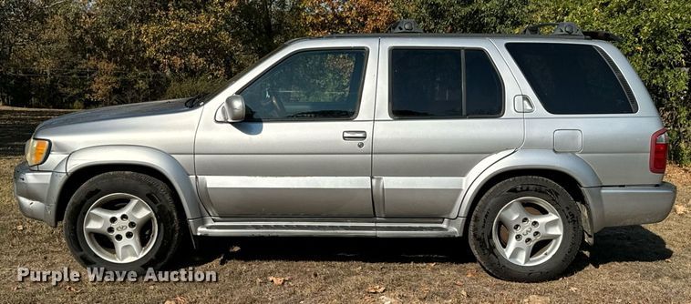 image for item DX1449 2003 Infiniti QX4 SUV