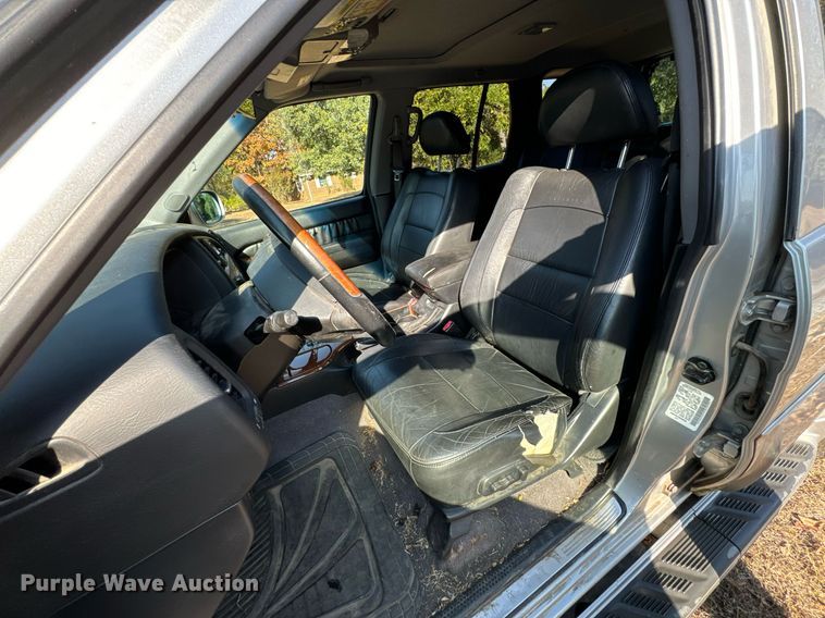 image for item DX1449 2003 Infiniti QX4 SUV