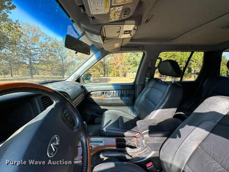 image for item DX1449 2003 Infiniti QX4 SUV