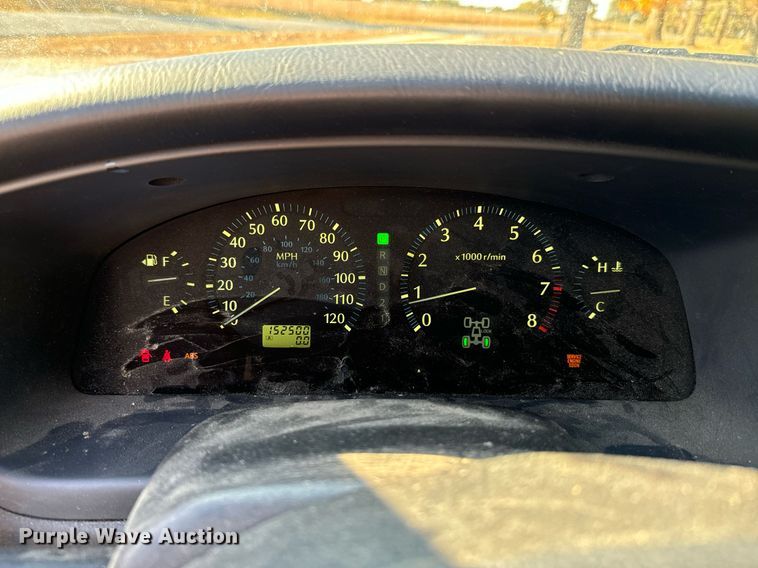 image for item DX1449 2003 Infiniti QX4 SUV