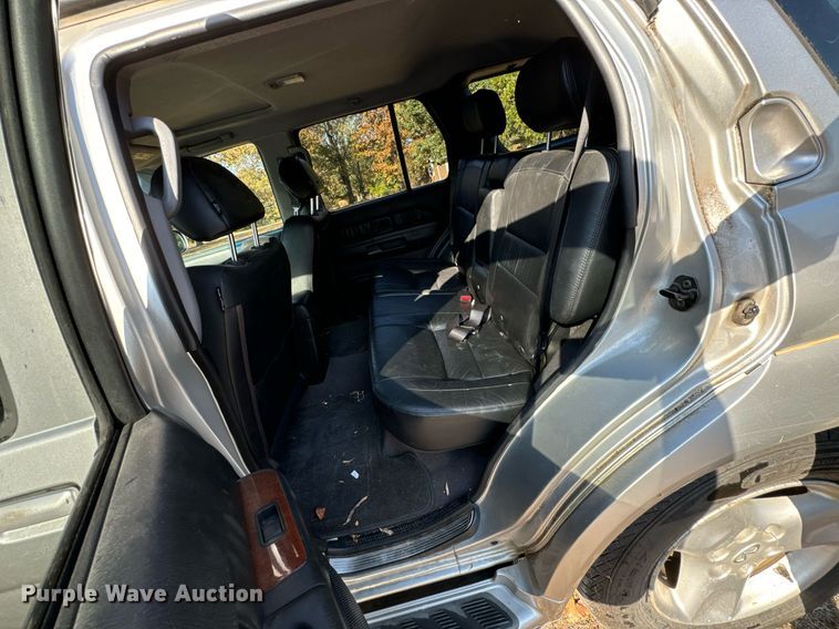 image for item DX1449 2003 Infiniti QX4 SUV