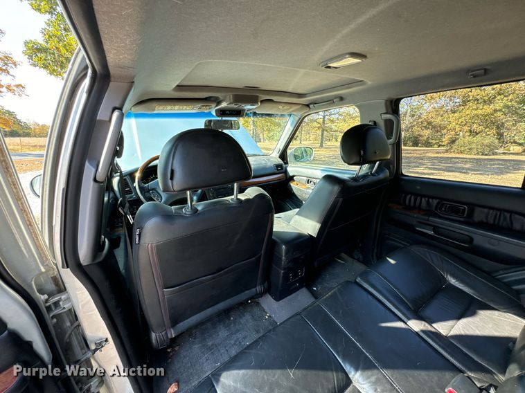 image for item DX1449 2003 Infiniti QX4 SUV