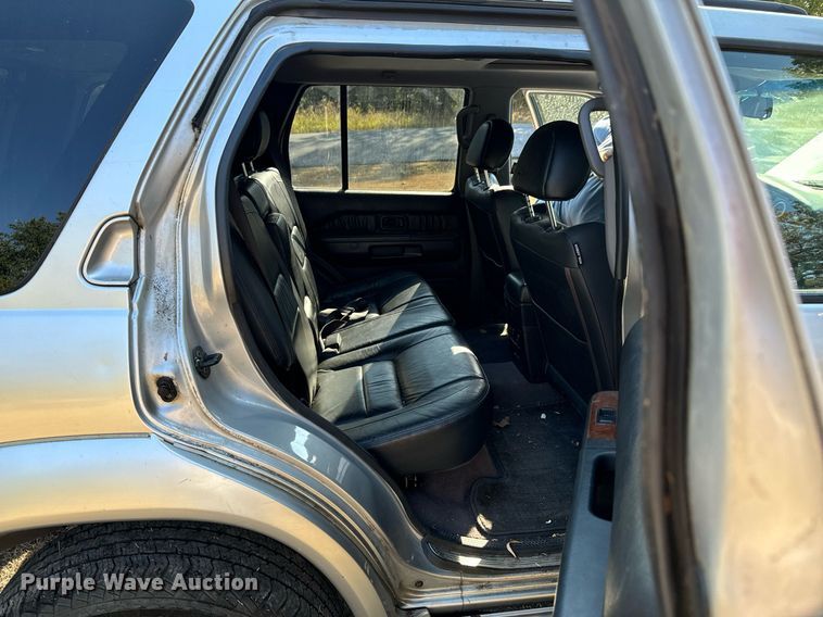 image for item DX1449 2003 Infiniti QX4 SUV