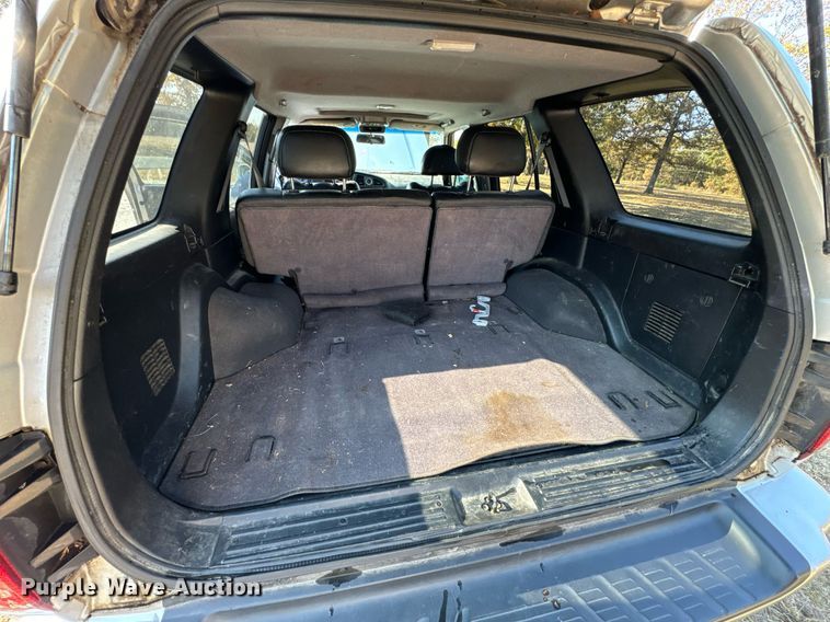 image for item DX1449 2003 Infiniti QX4 SUV