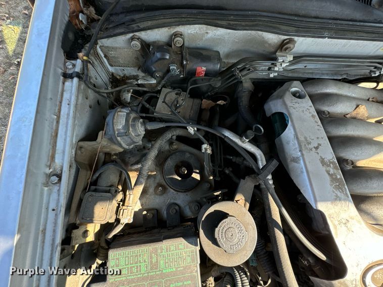 image for item DX1449 2003 Infiniti QX4 SUV