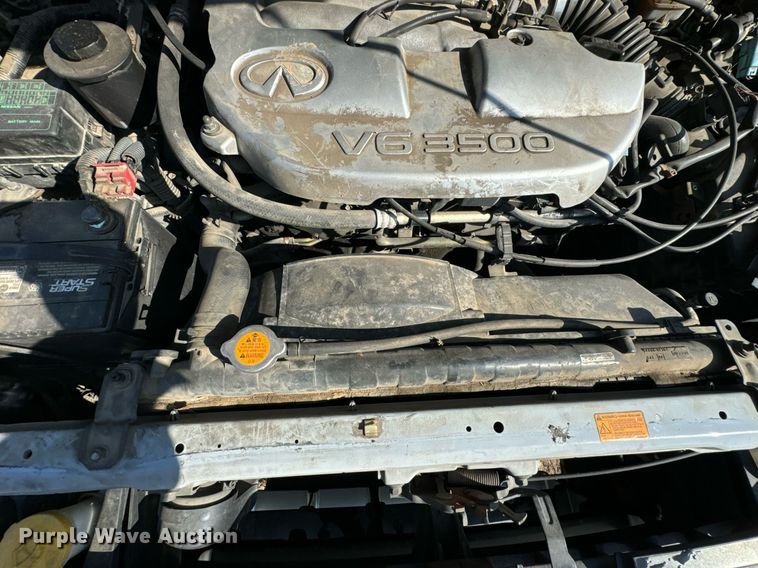 image for item DX1449 2003 Infiniti QX4 SUV