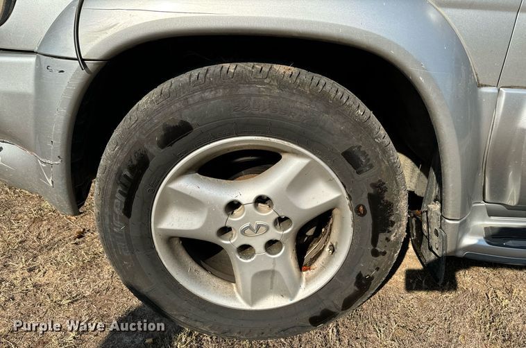 image for item DX1449 2003 Infiniti QX4 SUV