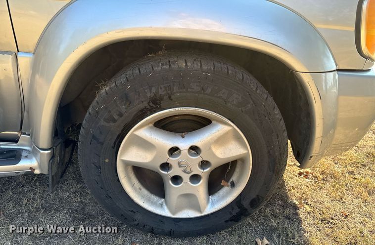 image for item DX1449 2003 Infiniti QX4 SUV