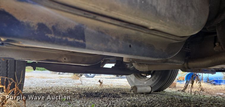 image for item EE8552 2005 International  4300  armored truck 