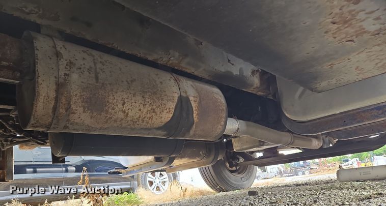 image for item EE8552 2005 International  4300  armored truck 