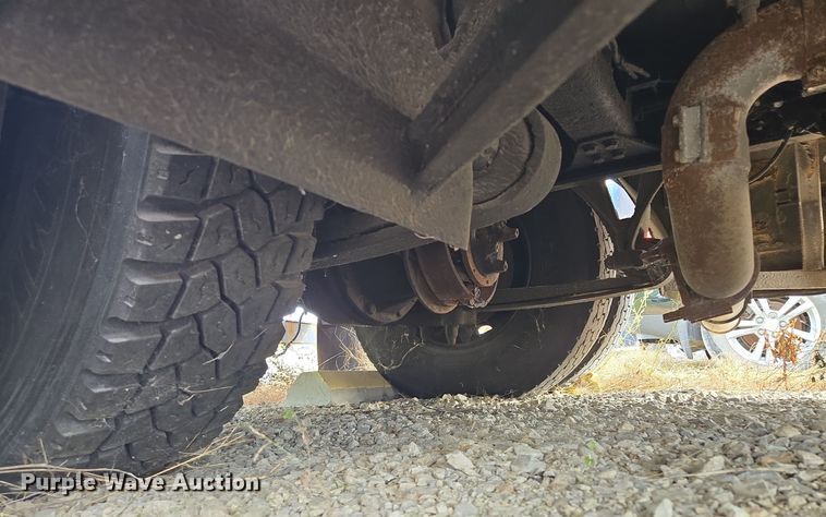 image for item EE8552 2005 International  4300  armored truck 