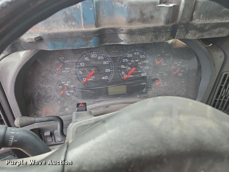 image for item EE8552 2005 International  4300  armored truck 