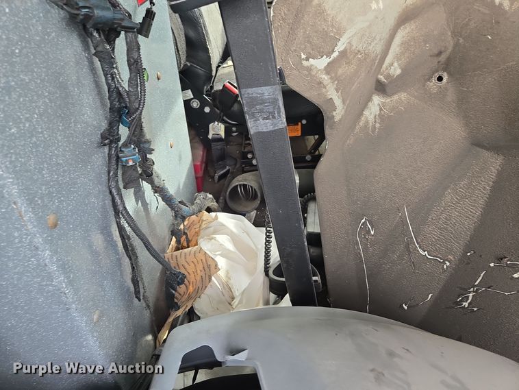 image for item EE8552 2005 International  4300  armored truck 