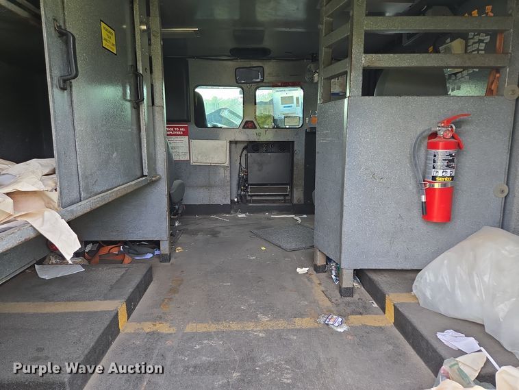 image for item EE8552 2005 International  4300  armored truck 