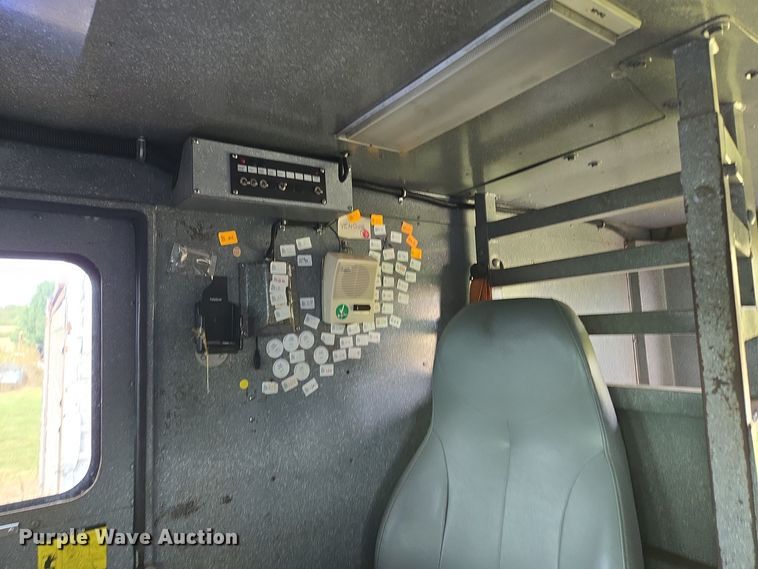 image for item EE8552 2005 International  4300  armored truck 