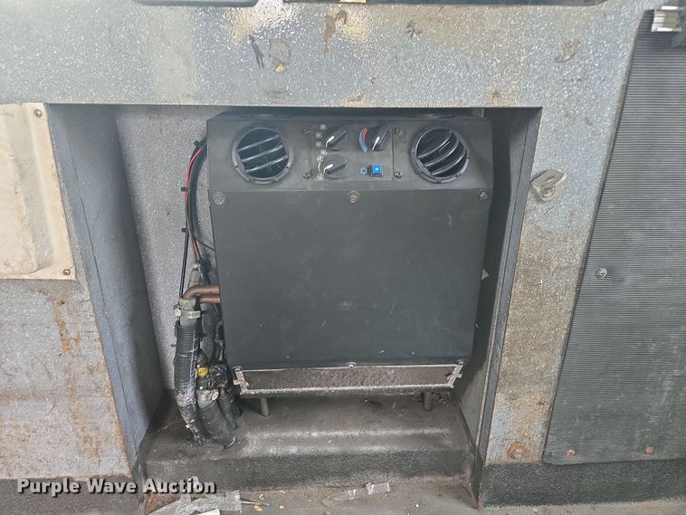 image for item EE8552 2005 International  4300  armored truck 