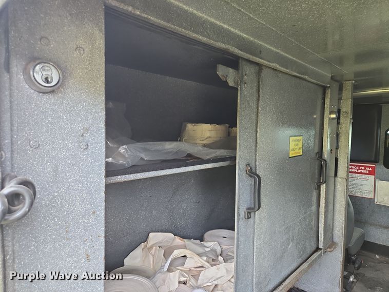 image for item EE8552 2005 International  4300  armored truck 