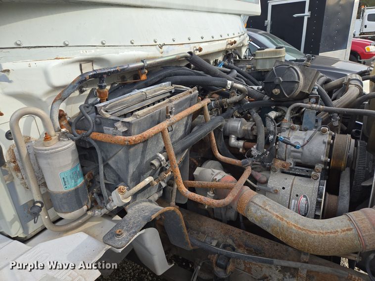 image for item EE8552 2005 International  4300  armored truck 